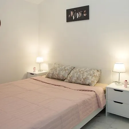 Apartamento Art Life Flora в спальне нет окна